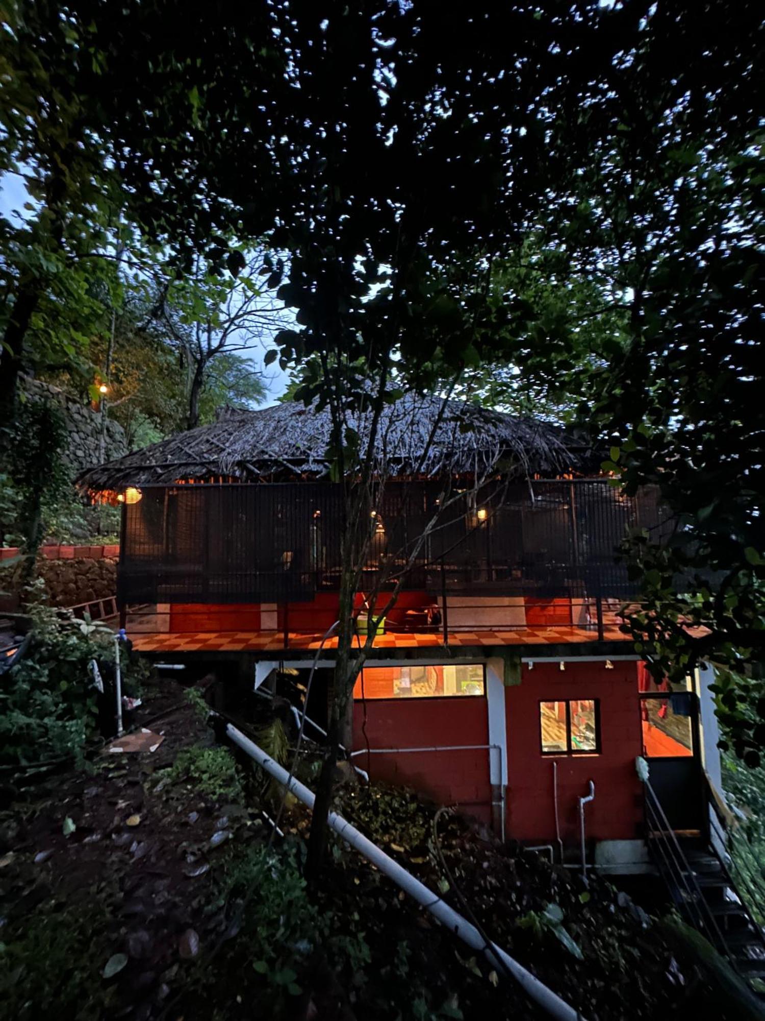 Sunset Valley Kerala Pool Resort - Serene Natural Forest Cottage Stay In Idukki With Sunrise & Sunset Panoramas, Natural Streams & Tranquil Summer Evenings Pirmed Exterior photo