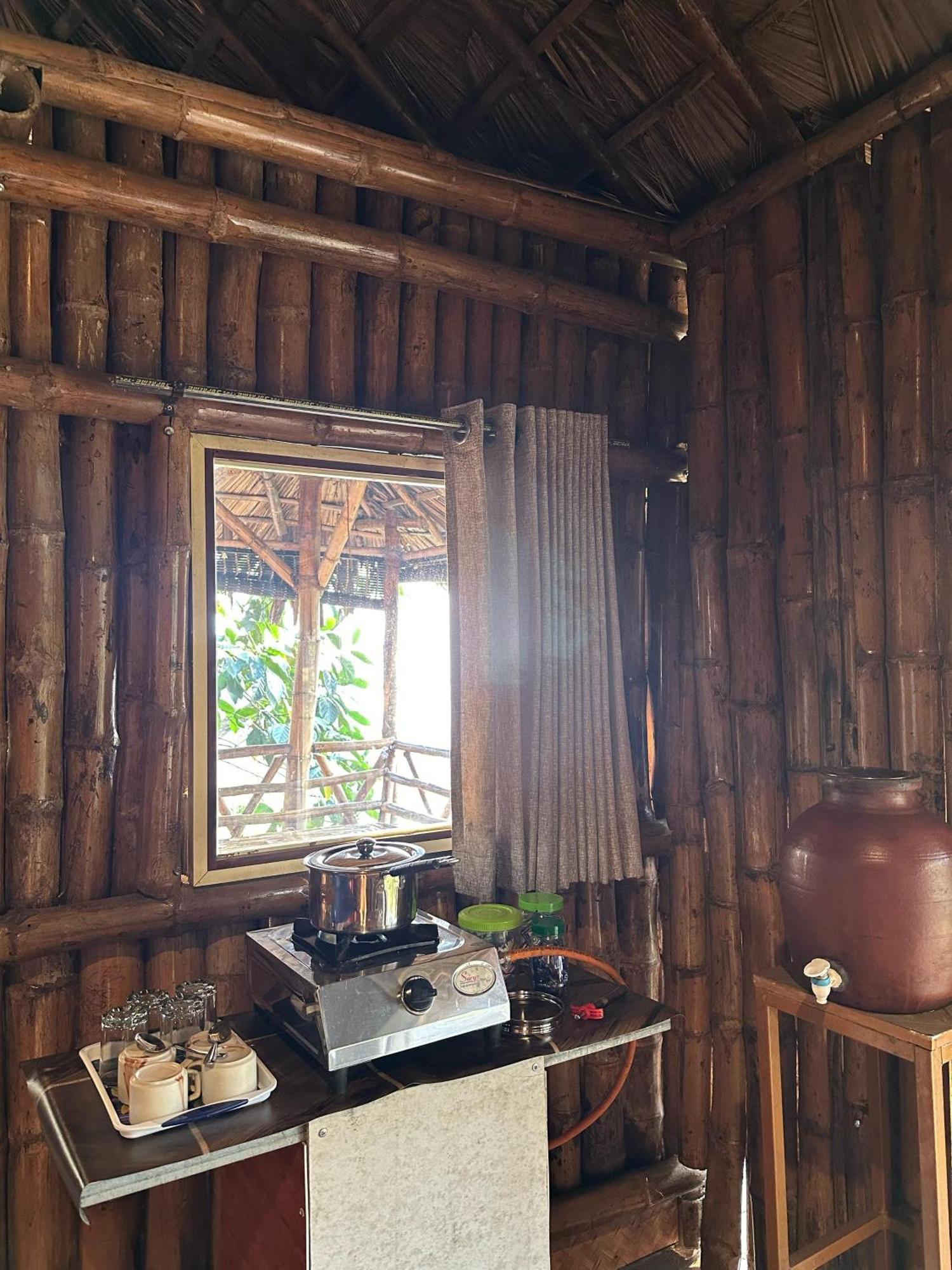 Sunset Valley Kerala Pool Resort - Serene Natural Forest Cottage Stay In Idukki With Sunrise & Sunset Panoramas, Natural Streams & Tranquil Summer Evenings Pirmed Exterior photo