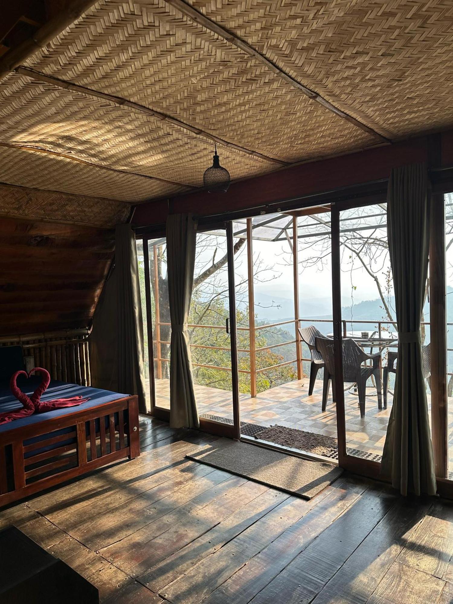 Sunset Valley Kerala Pool Resort - Serene Natural Forest Cottage Stay In Idukki With Sunrise & Sunset Panoramas, Natural Streams & Tranquil Summer Evenings Pirmed Exterior photo